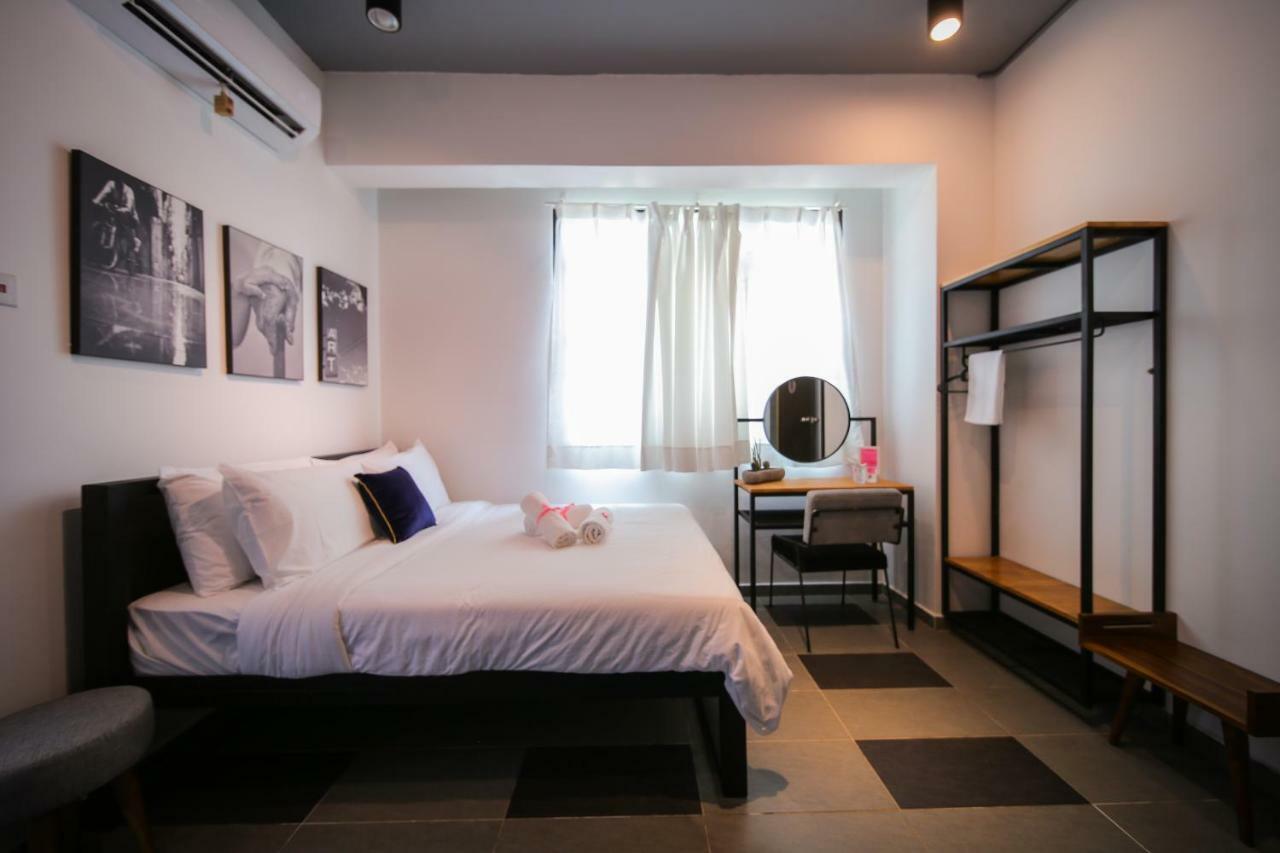 The Best Hotel In Bayan Lepas - The Lov Penang Экстерьер фото